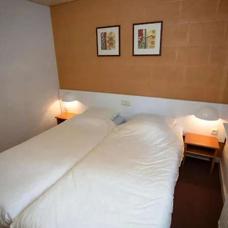 Holiday home Landal De Lommerbergen *